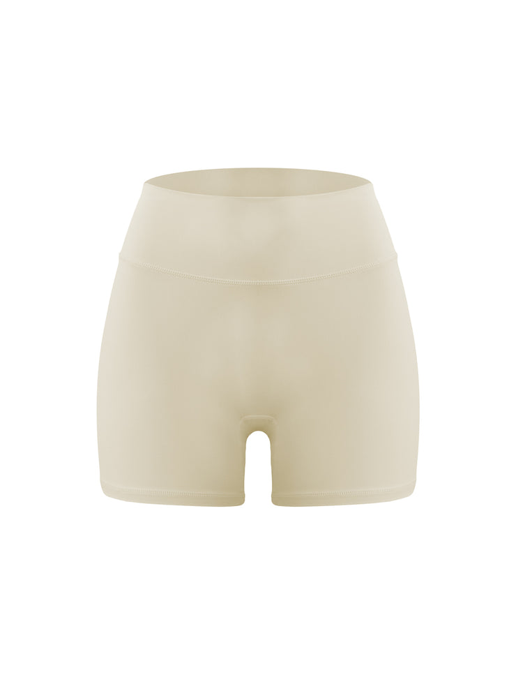 Base 4" Scrunch Shorts Almond