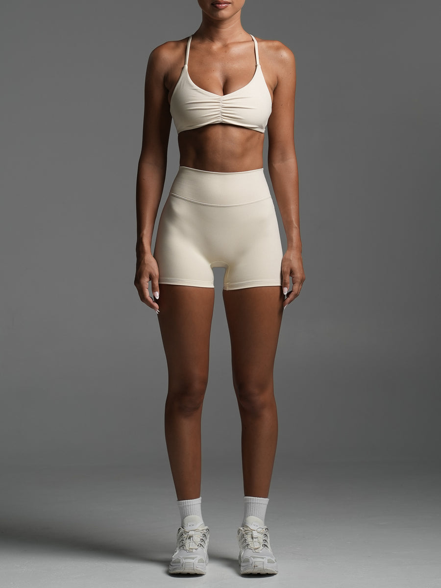 Base 4" Scrunch Shorts Almond