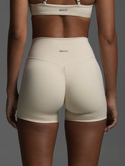 Base 4" Scrunch Shorts Almond