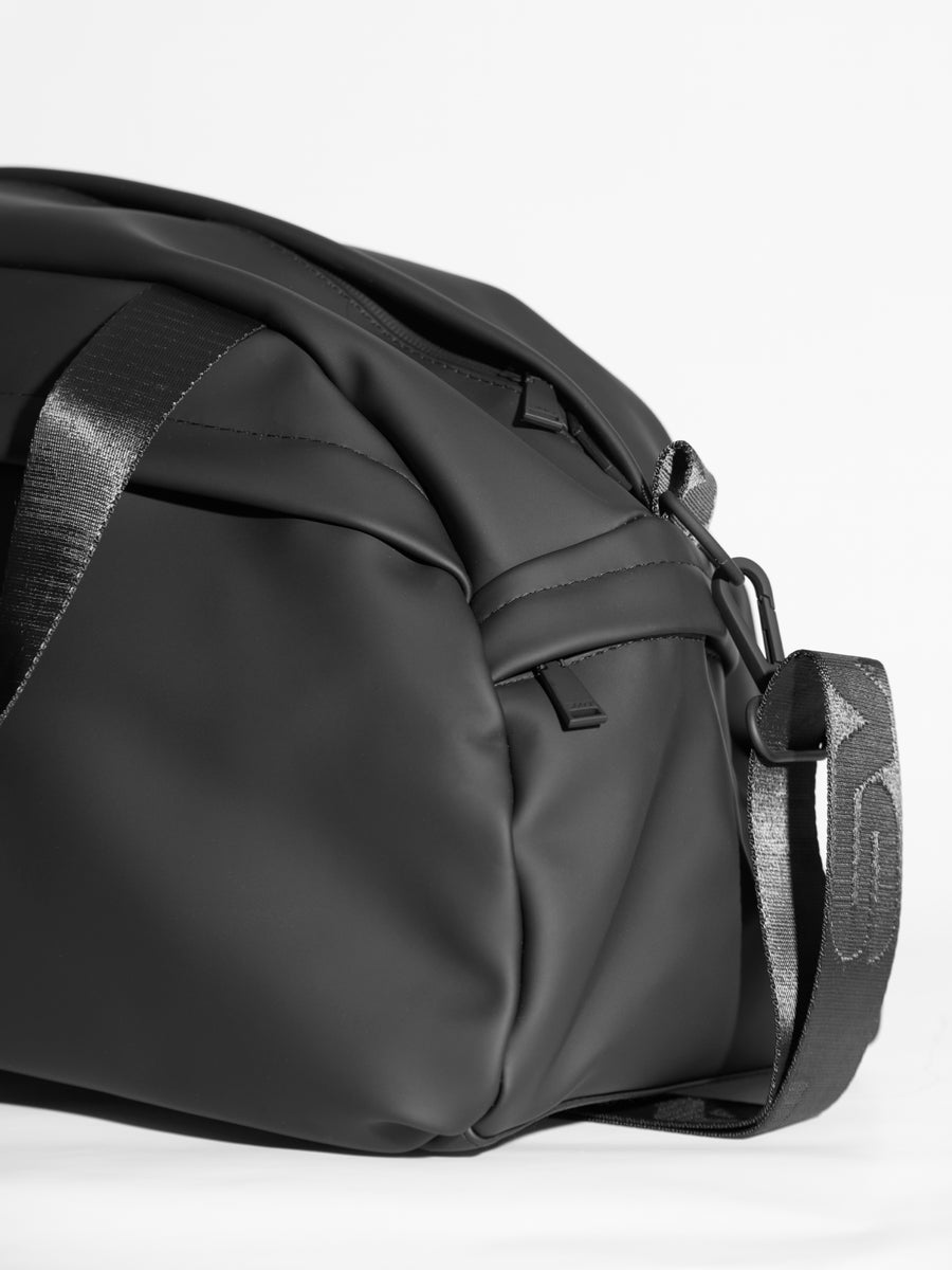 Crescent Duffle Black