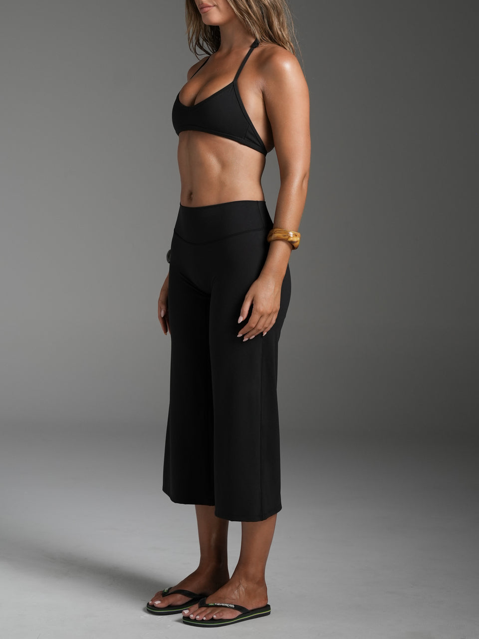 Back Capres Black FLX Wide Leg Capris | SWT Active