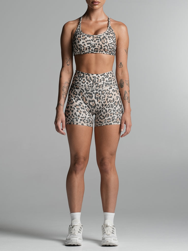 Base 4" Scrunch Shorts Leopard Luxe